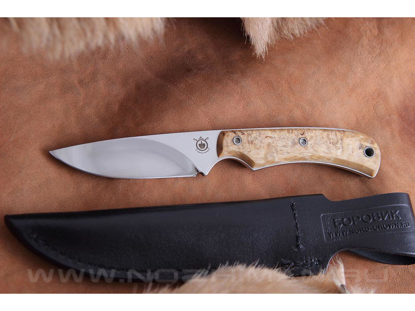 Нож "Боровик" Bohler N695, карельская береза