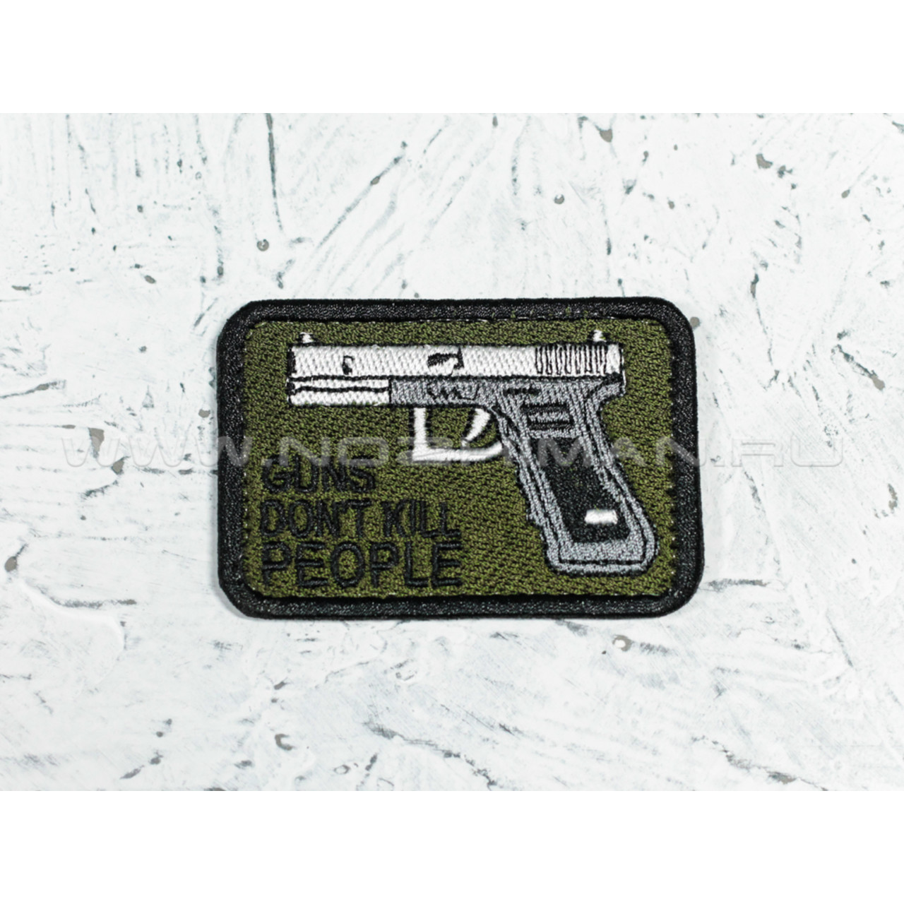 Патч П-6 "Guns don’t kill people"