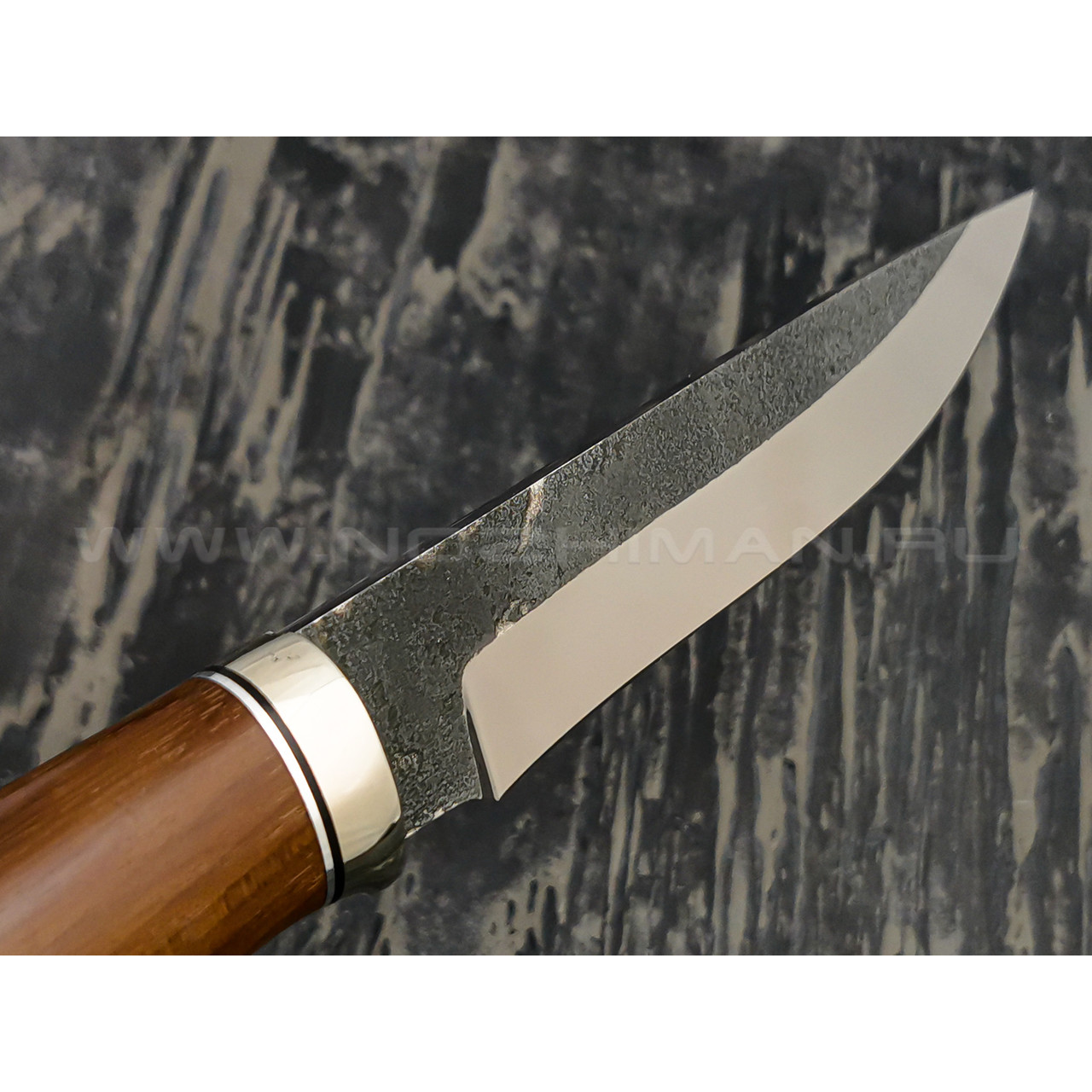 Нож "Ворсма" сталь 95Х18, рукоять орех, мельхиор (Наследие)