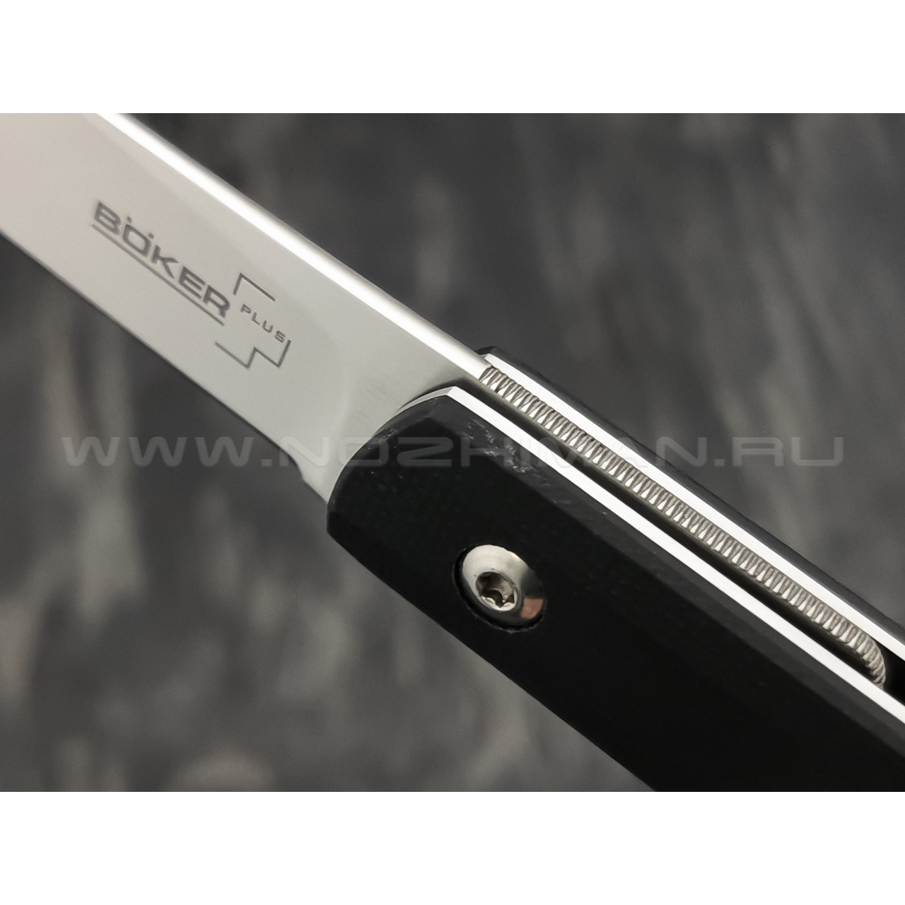Нож Boker Plus Wasabi 01BO630, сталь 440C satin, рукоять G10
