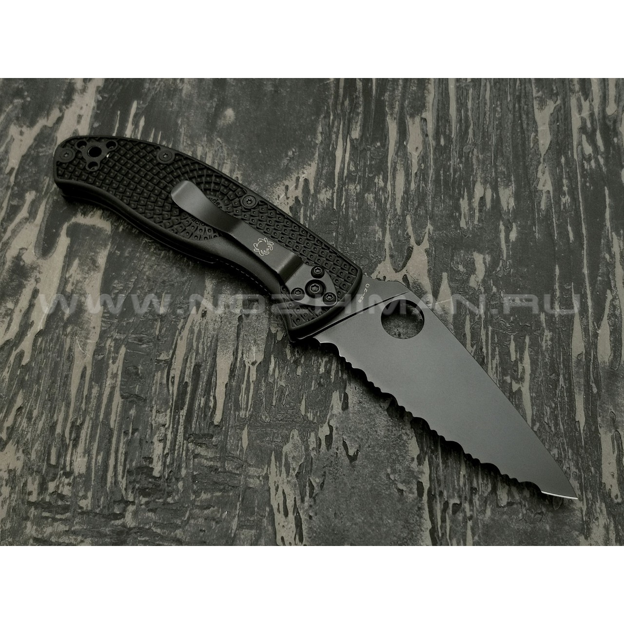Нож Spyderco Tenacious Serrated C122SBBK, сталь 8Cr13MoV black, рукоять FRN black