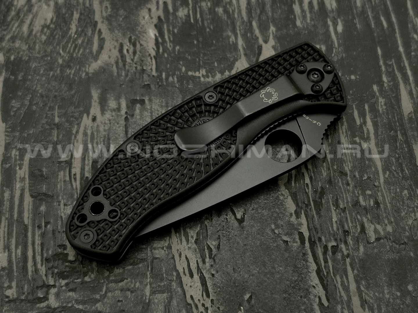 Нож Spyderco Tenacious Serrated C122SBBK, сталь 8Cr13MoV black, рукоять FRN black