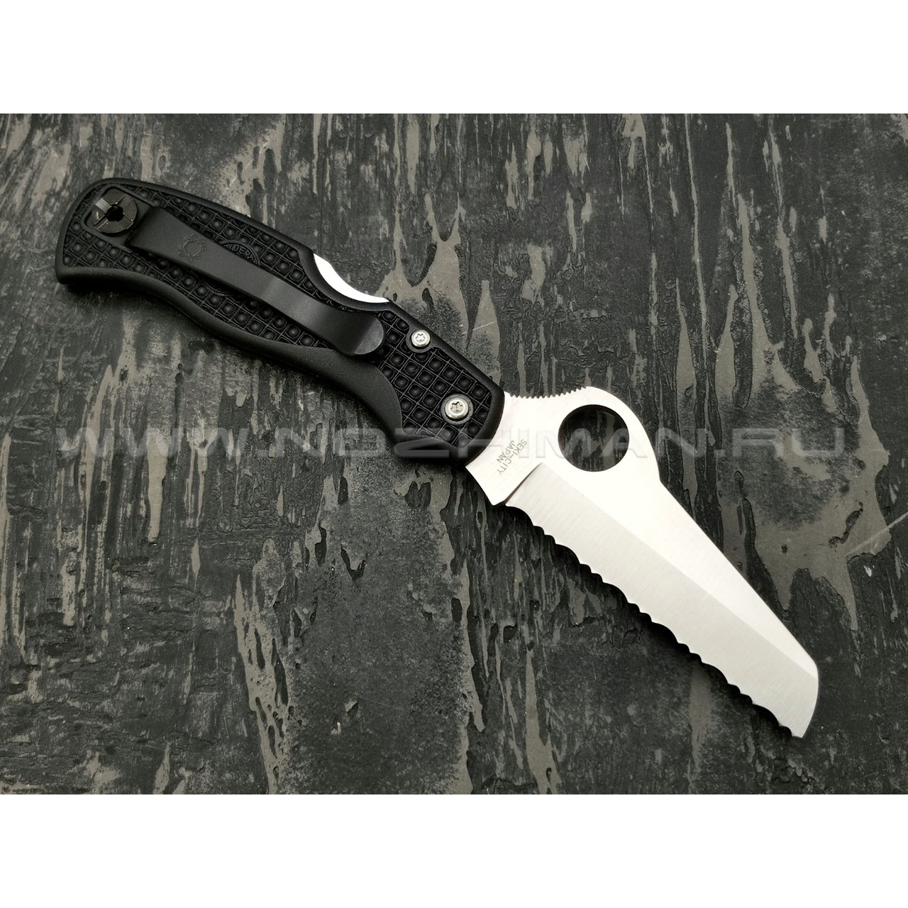 Нож Spyderco Rescue 79mm C45SBK, сталь VG-10 satin, рукоять FRN black