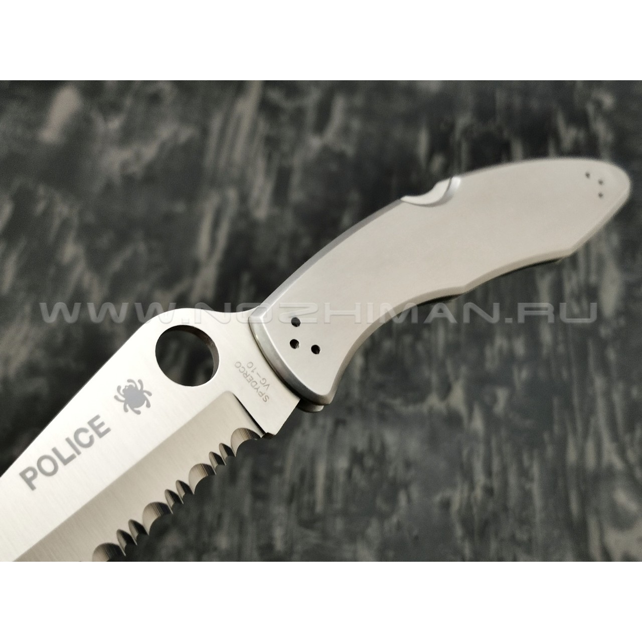 Нож Spyderco Police Serrated C07S, сталь VG-10 satin, рукоять Steel 410SS