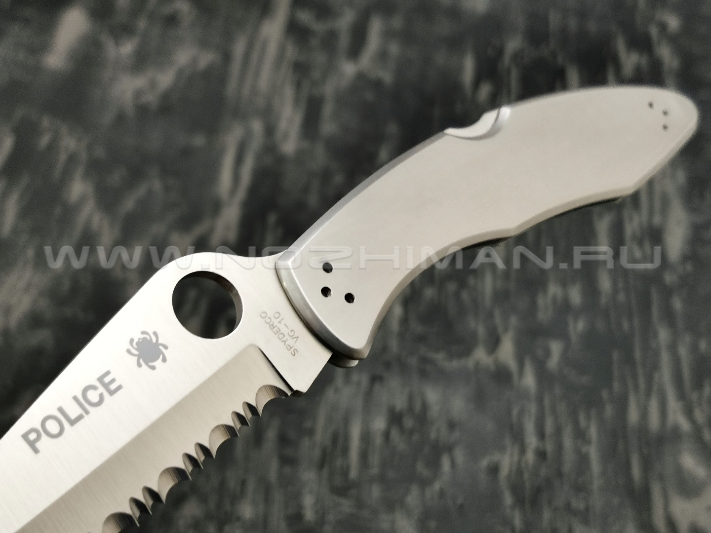 Нож Spyderco Police Serrated C07S, сталь VG-10 satin, рукоять Steel 410SS