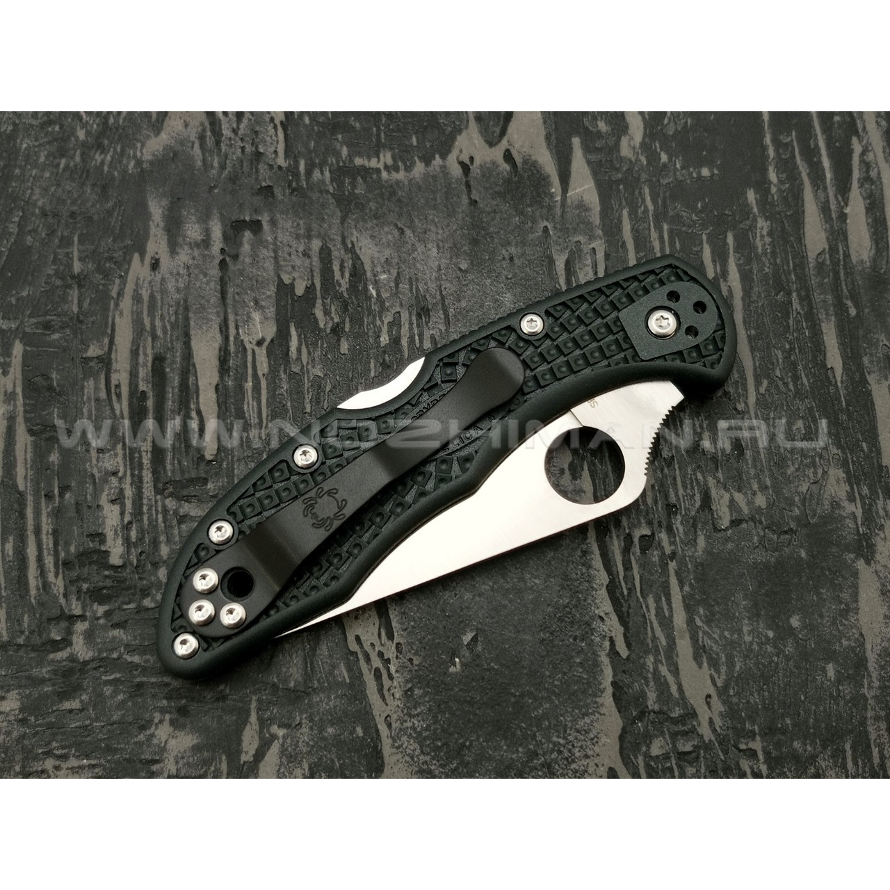 Нож Spyderco Delica 4 C11PGRE, сталь ZDP-189, рукоять FRN Lightweight British Racing Green