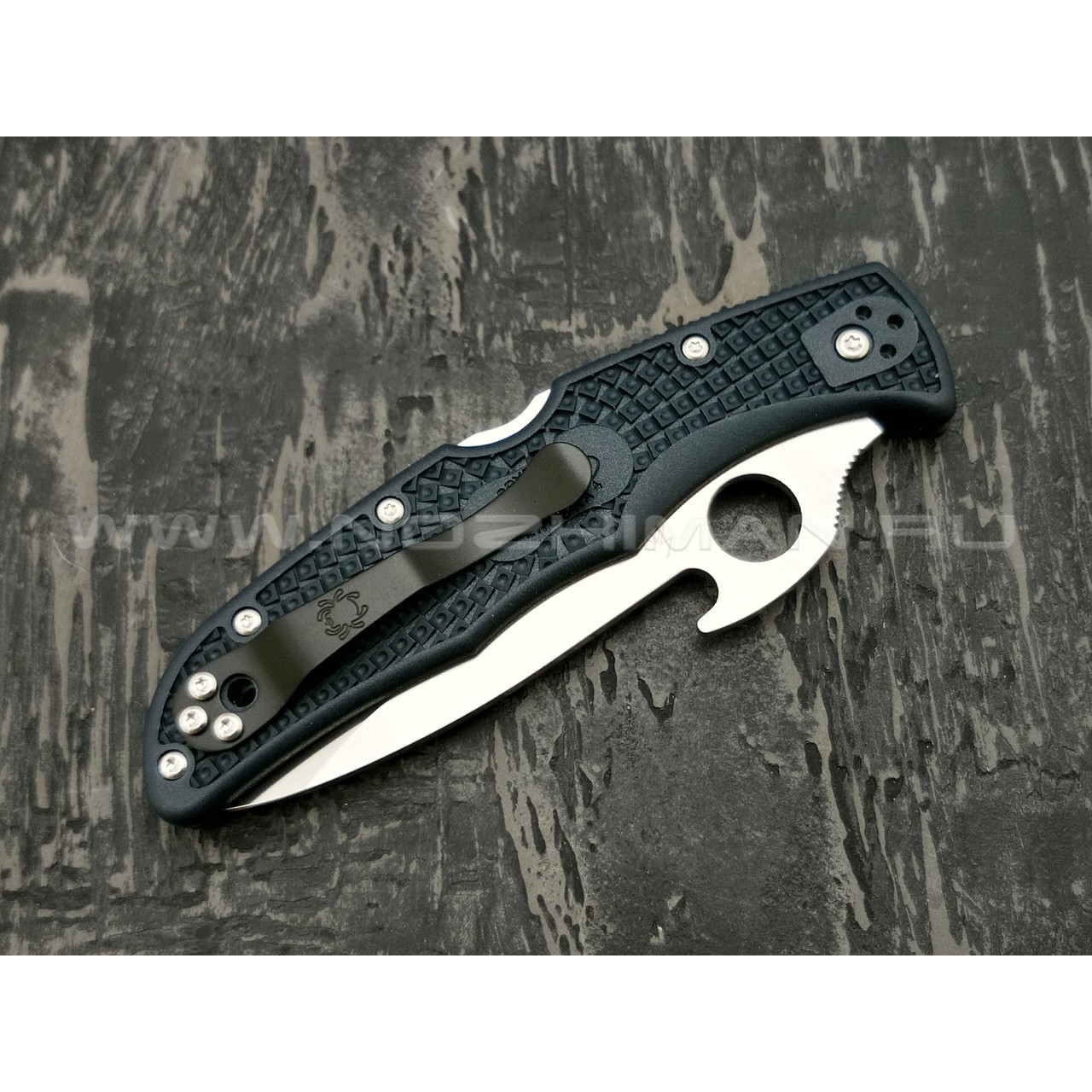 Нож Spyderco Endura 4 Emerson Plain Edge C10PGYW, сталь VG-10 satin, рукоять FRN grey