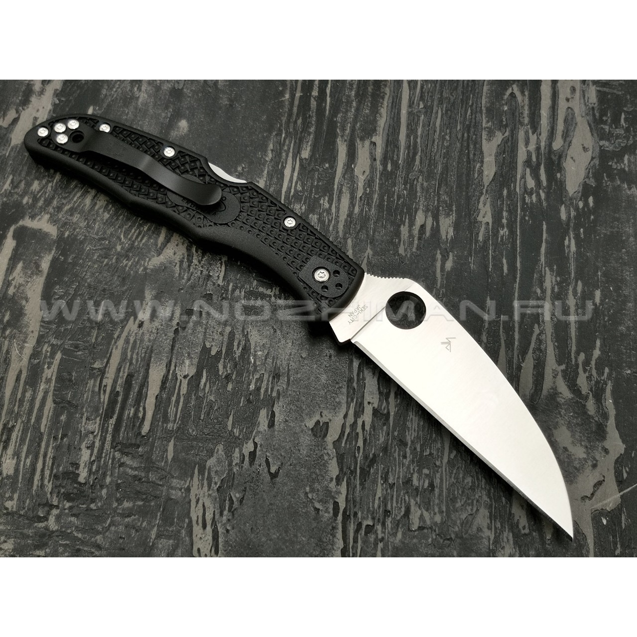 Нож Spyderco Endura 4 Wharncliffe C10FPWCBK, сталь VG-10 satin, рукоять FRN black