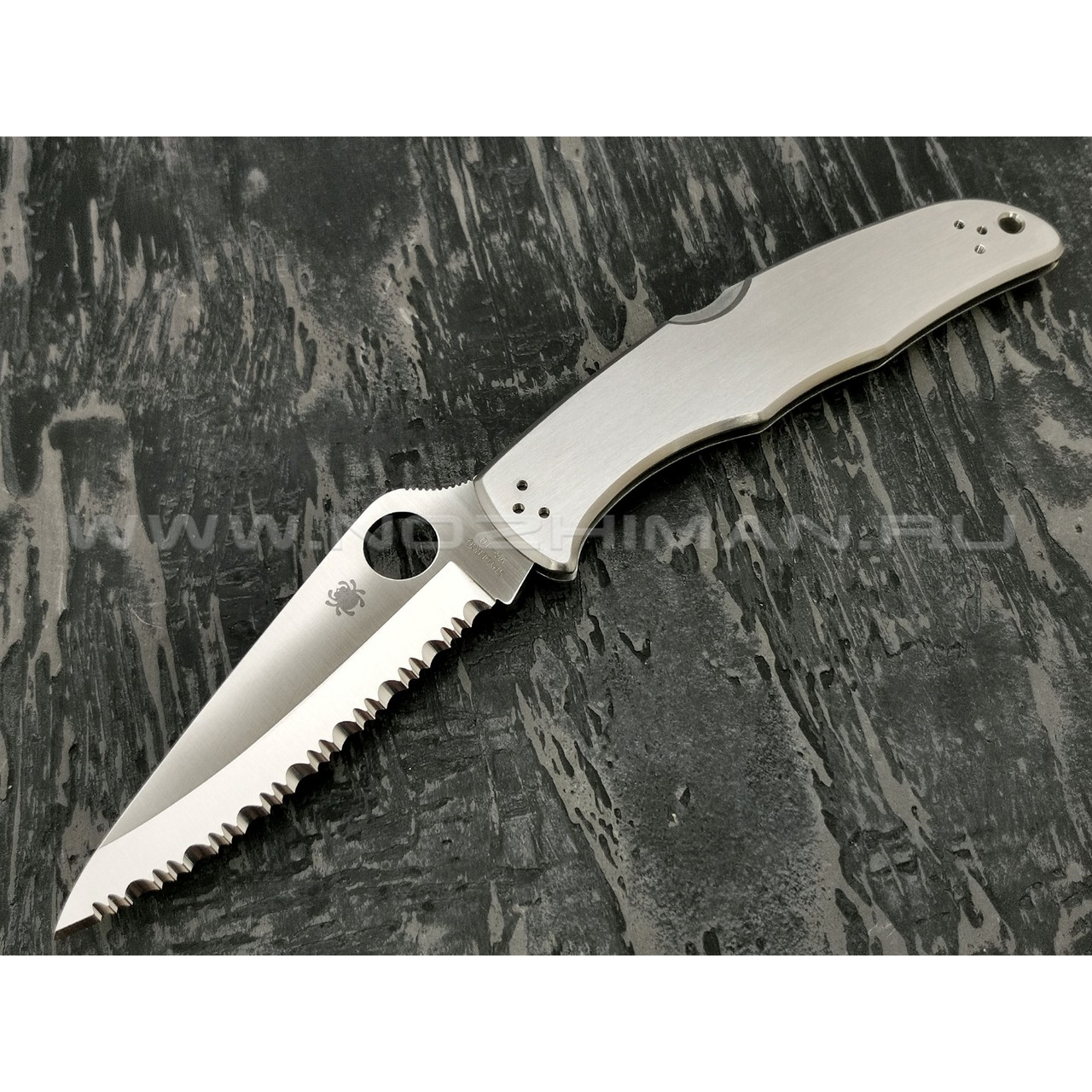 Нож Spyderco Endura 4 Stainless Serrated C10S, сталь VG-10 satin, рукоять Stainless Steel