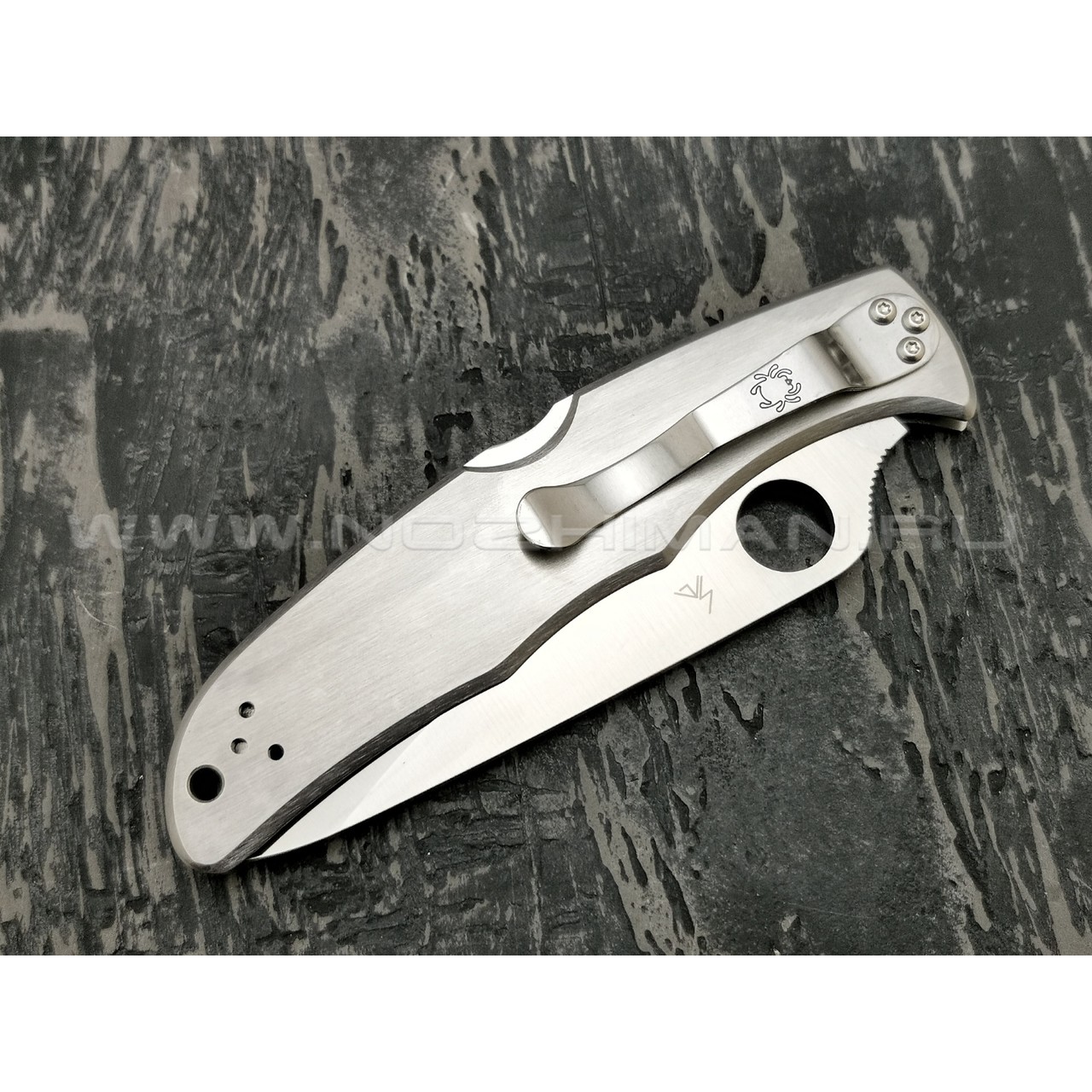 Нож Spyderco Endura 4 Stainless Plain Edge C10P, сталь VG-10 satin, рукоять Stainless Steel