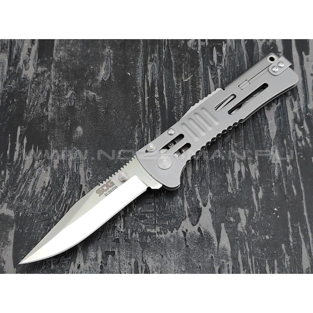 Нож SOG SJ-31 SlimJim сталь Aus-8, рукоять сталь 420J2