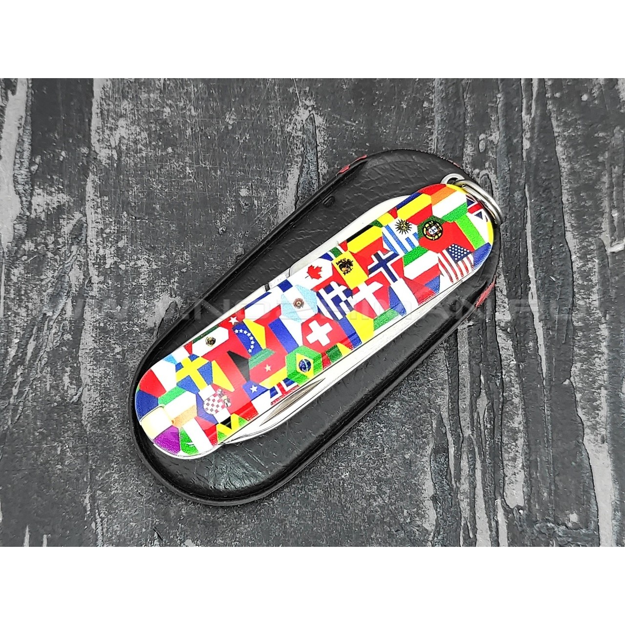 Швейцарский нож Victorinox 0.6223.L2007 World Of Soccer (7 функций)