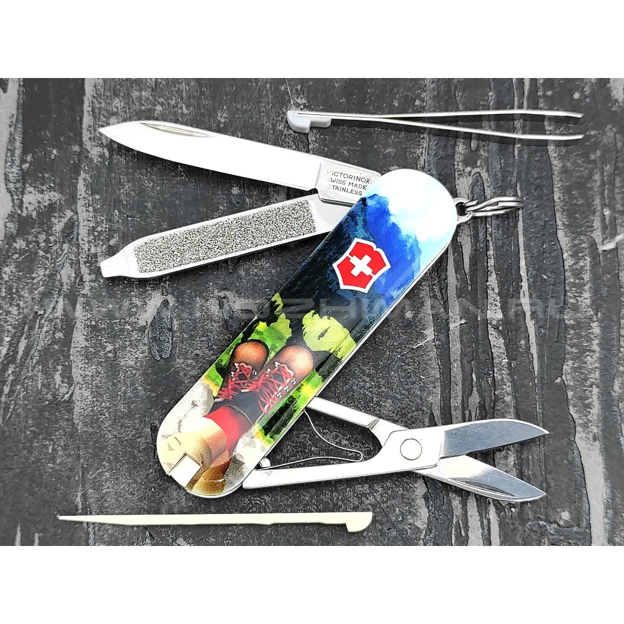 Швейцарский нож Victorinox 0.6223.L2002 I Love Hiking (7 функций)