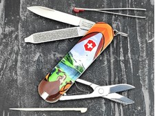 Швейцарский нож Victorinox 0.6223.L1802 Call Of Nature (7 функций)
