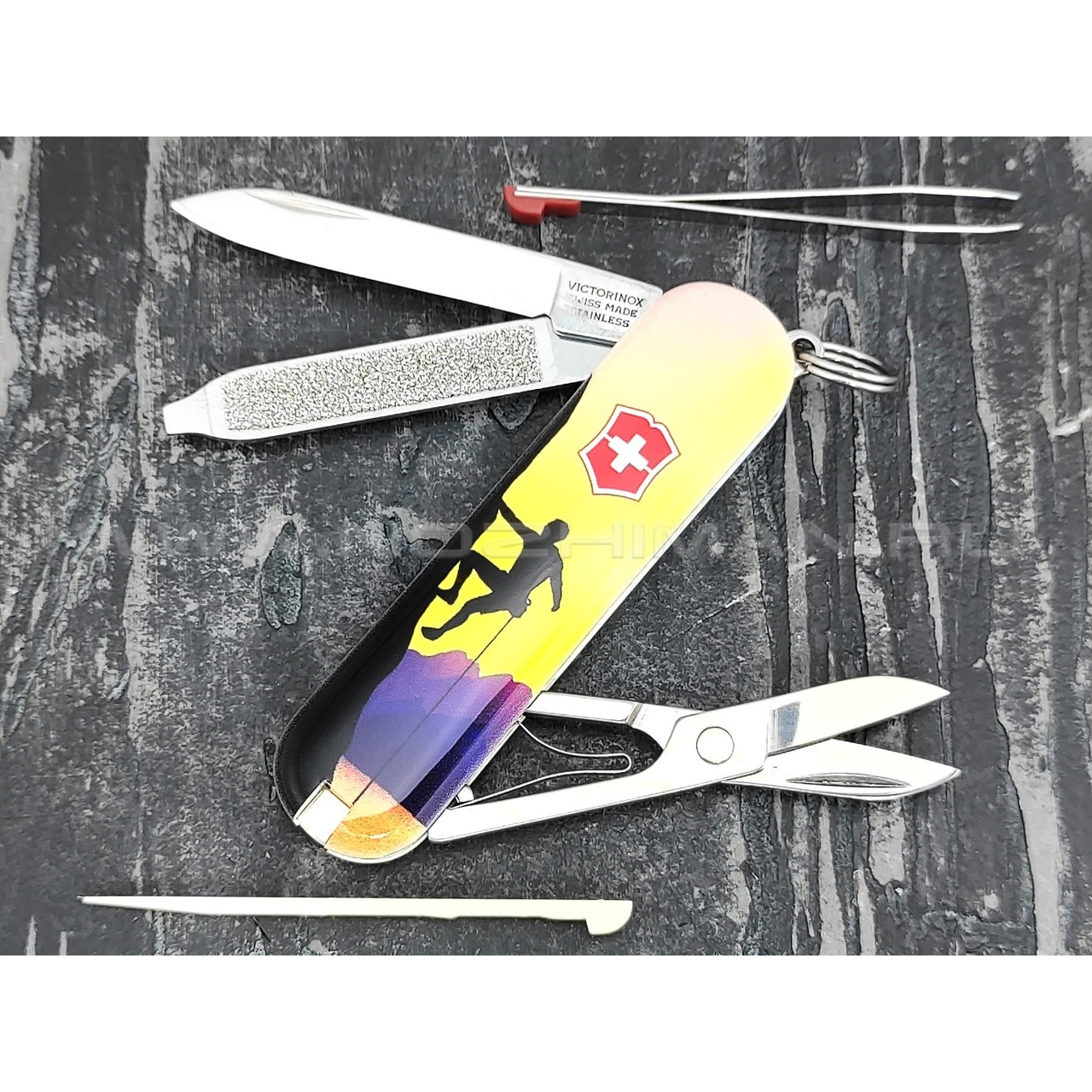 Швейцарский нож Victorinox 0.6223.L2004 Climb High (7 функций)