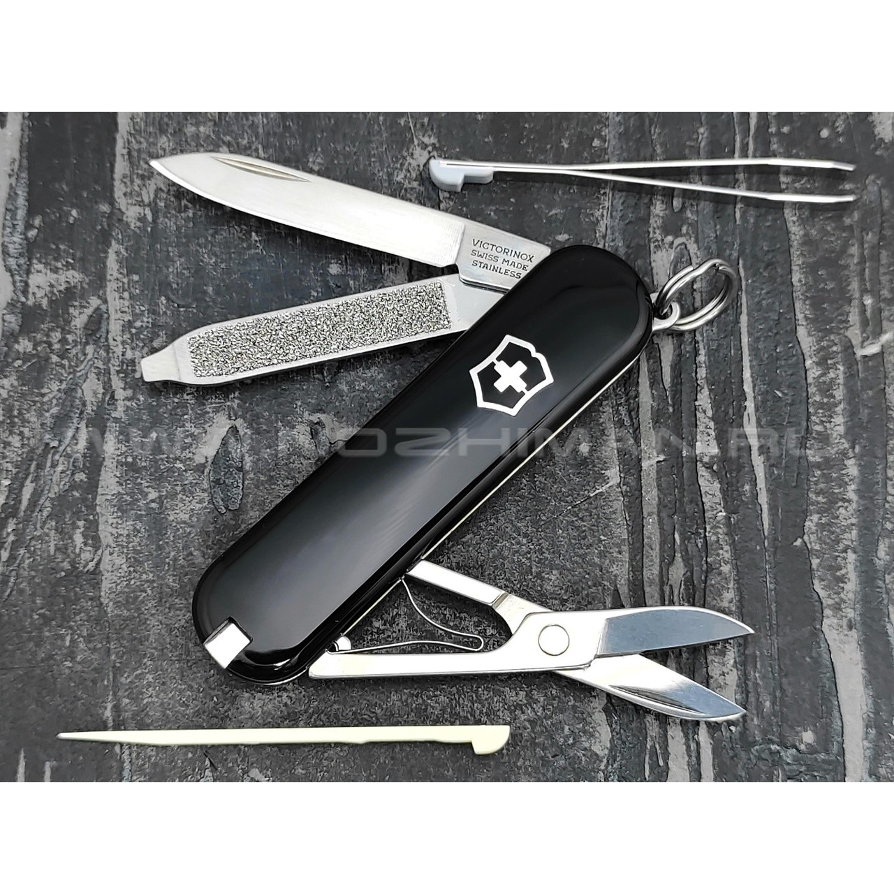 Швейцарский нож Victorinox 0.6223.3 Classic SD Black (7 функций)