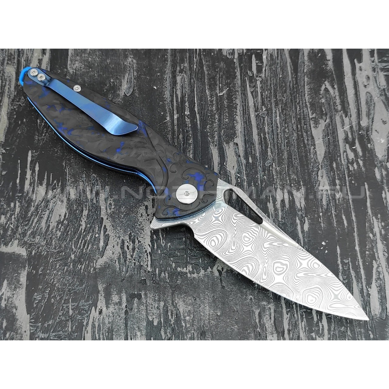 Нож Rike Knife Hummingbird Plus-B/CF RK11532-2 сталь damasteel, рукоять carbon