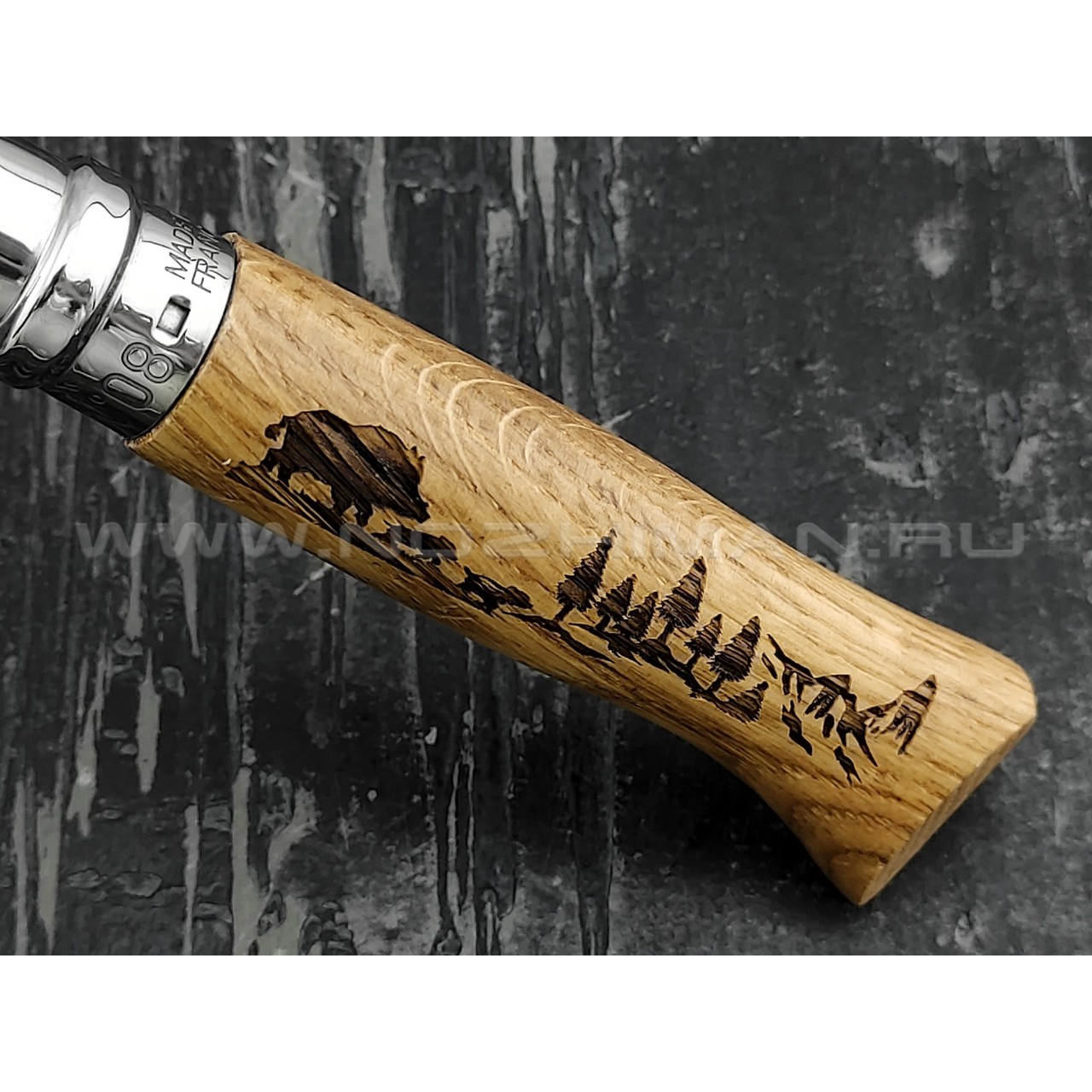 Нож Opinel Engraved №8 002331 Animalia Wild Boar 2019 сталь Sandvik 12C27, рукоять дуб