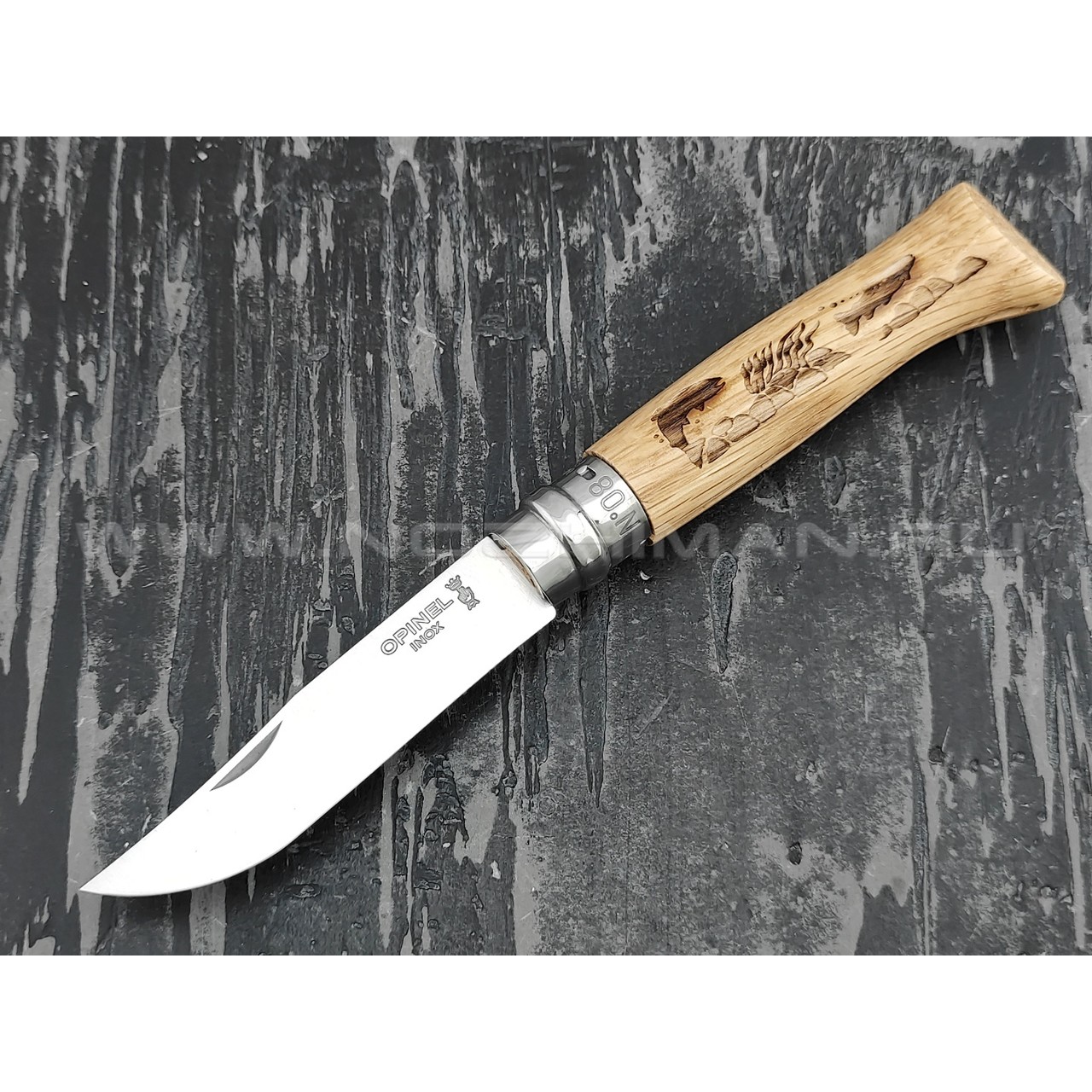 Нож Opinel Engraved №8 002334 Animalia Fish 2019 сталь Sandvik 12C27, рукоять дуб