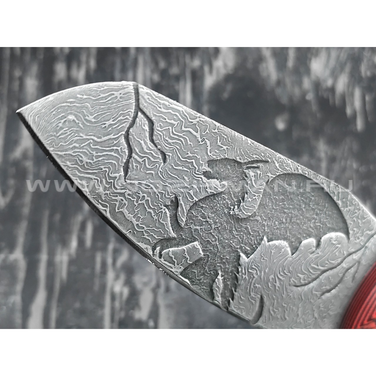 Волчий Век нож "Сквозняк" Brutal Edition Custom Drago сталь PGK WA, рукоять G10 red & white