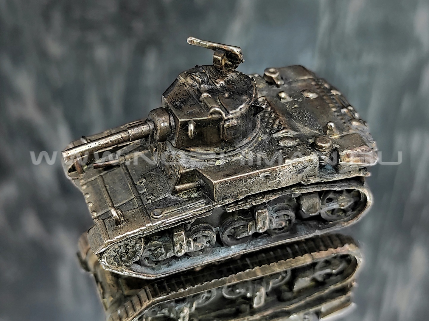 Танк M3 Stuart, латунь, 50 мм