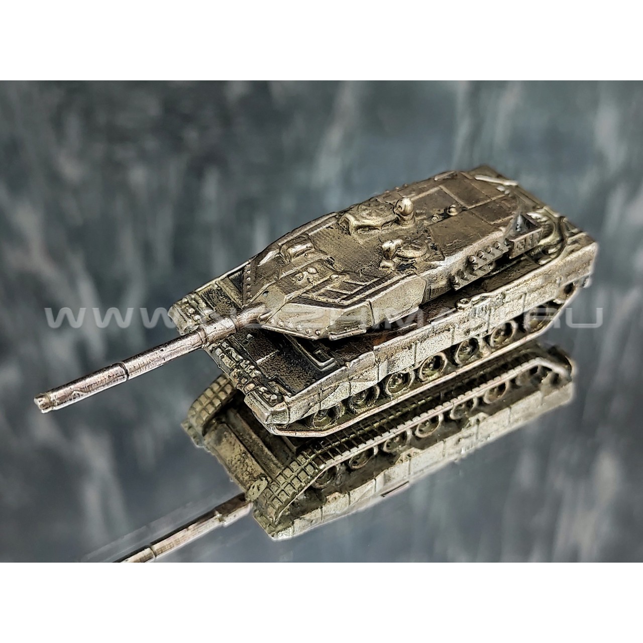 Танк Leopard 2a6, латунь, 50 мм