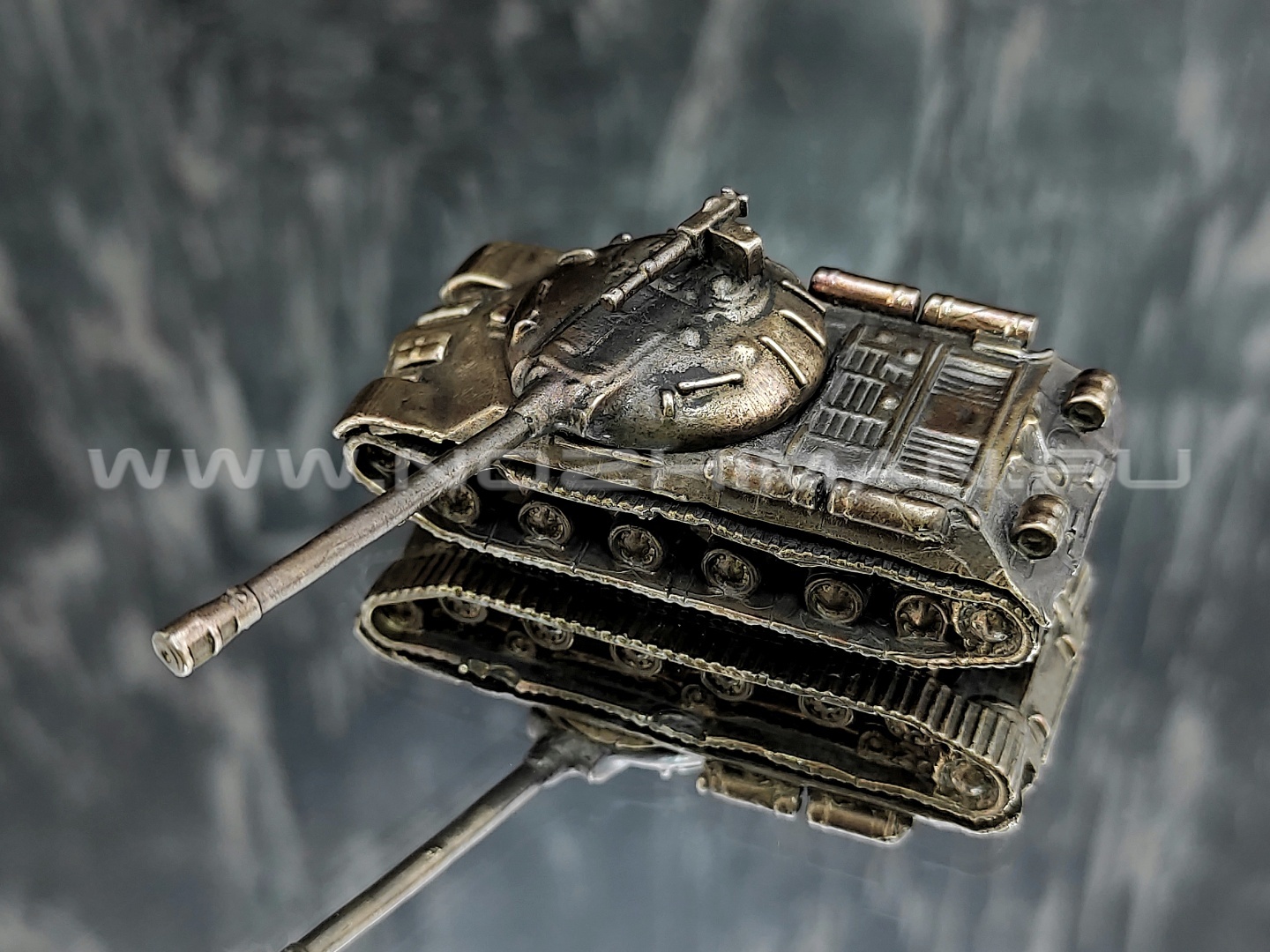 Советский тяжелый танк ИС-3 1:100