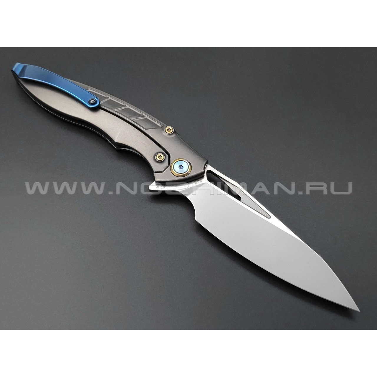 Rike Knife нож RK-1902-BCF сталь M390, рукоять Titanium/Carbon Blue