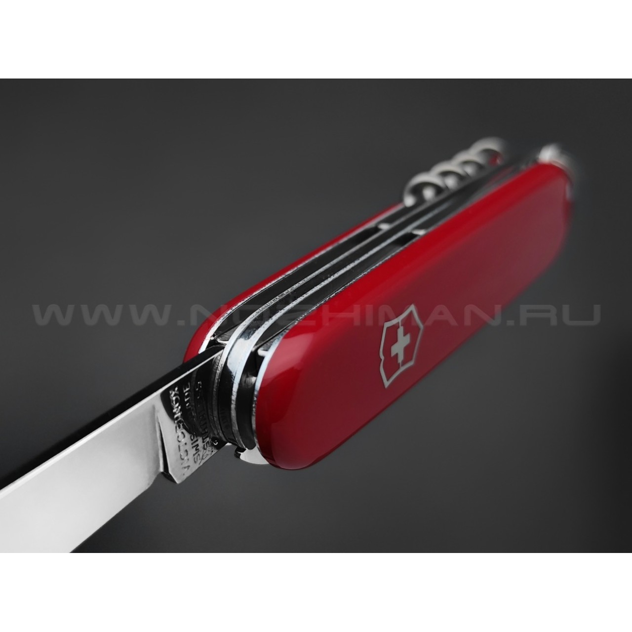 Швейцарский нож Victorinox 1.3613 Camper (13 функций)