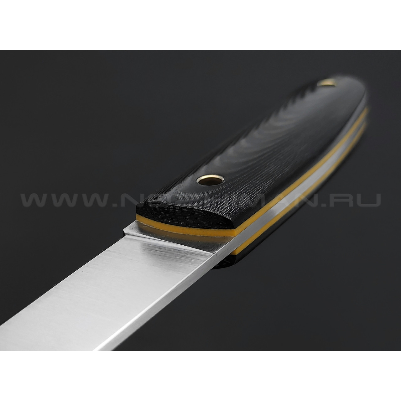 Нож Burlax BX0025 сталь N690, рукоять черно-серая микарта