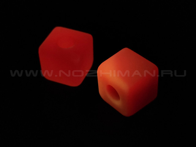 Glow Customs бусина Кубик из люминофора (оранжевая)