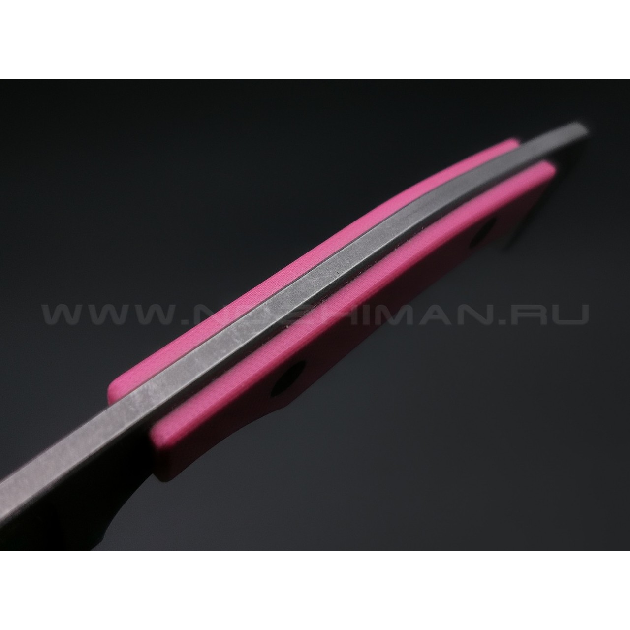 Апус нож Триггер Кастом сталь N690, рукоять G10 розовый, кайдекс розовый