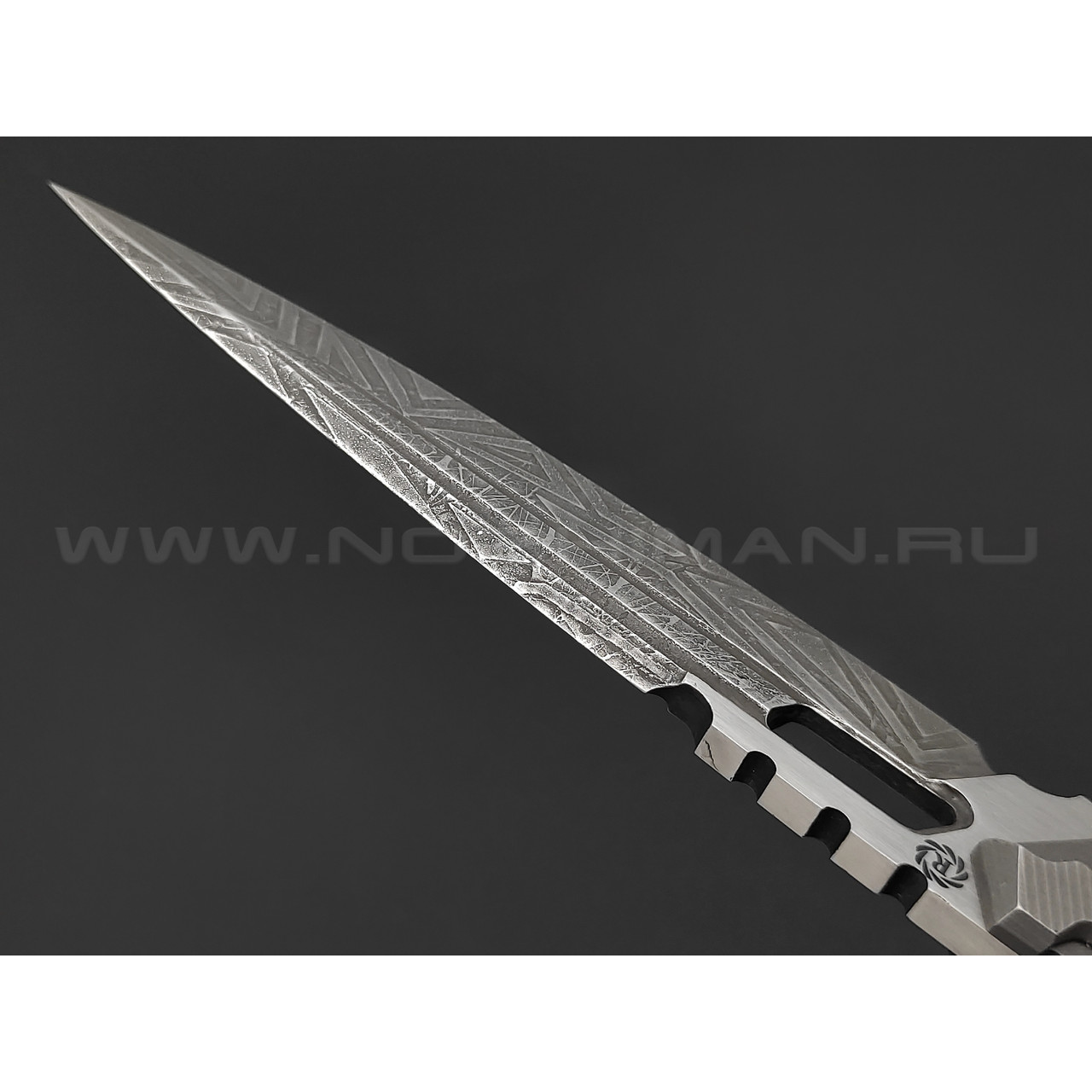 Нейрис нож Синтет сталь CPM S125V, рукоять титан, Карбон "Тёмная материя - серебро"