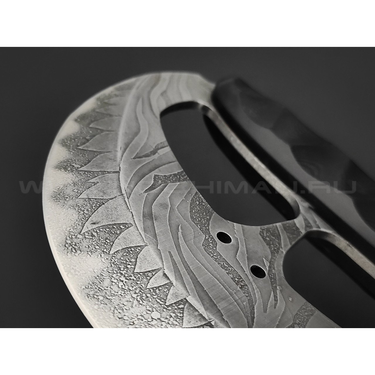 Волчий Век нож Киса custom сталь NIOLOX WA художественное травление, рукоять G10 black