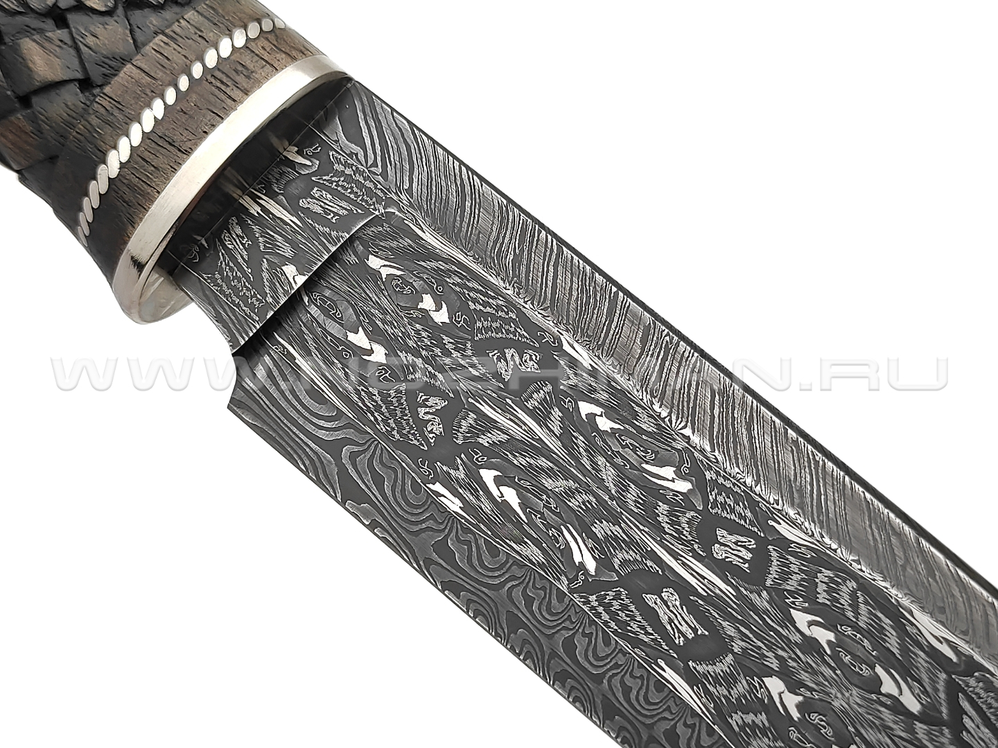 Кузница Матвеева подарочный нож Z/V VM014 мозаичный дамаск, рукоять орех, титан, никель