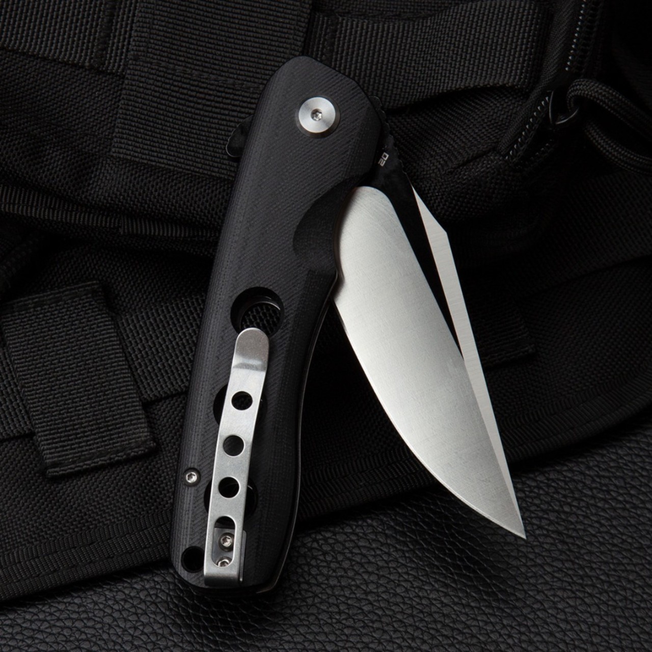 Нож Bestech Arctic BG33A-1 сталь D2 блэквош, рукоять G10 black