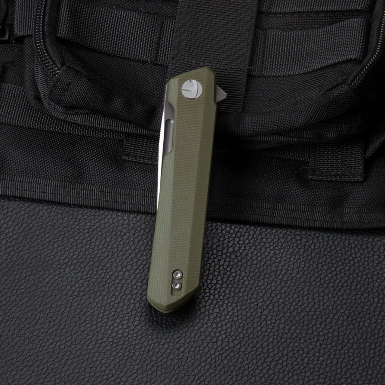 Нож Bestechman Dundee BMK01B сталь D2, рукоять G10 OD green