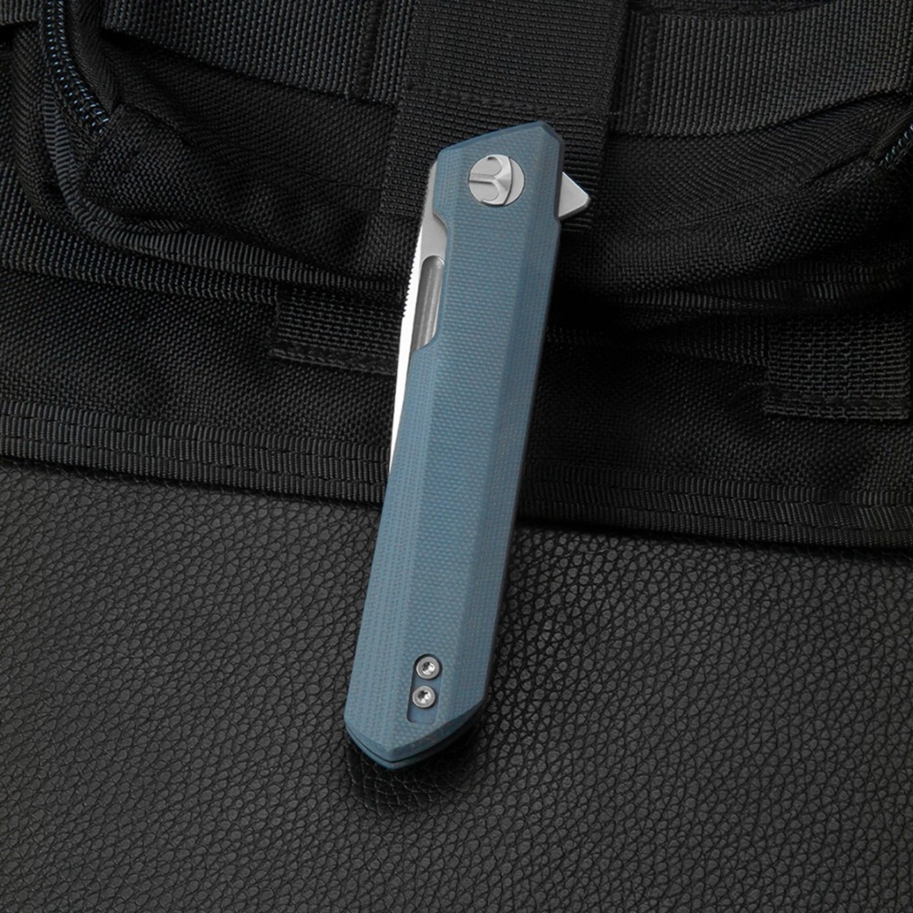 Нож Bestechman Dundee BMK01C сталь D2, рукоять G10 grey