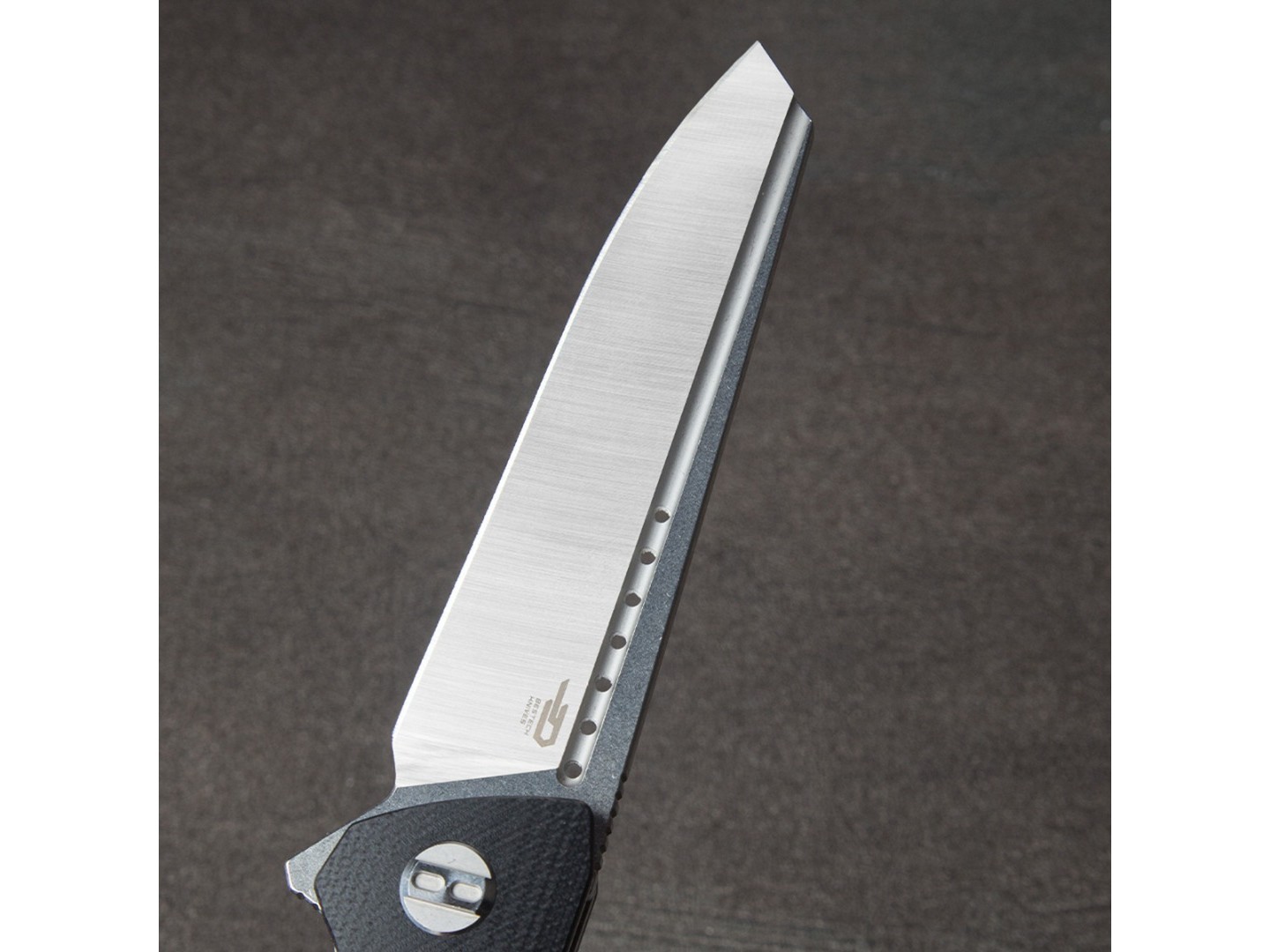 Нож Bestech Slyther BG51A-1 сталь 14C28N satin, рукоять G10 black
