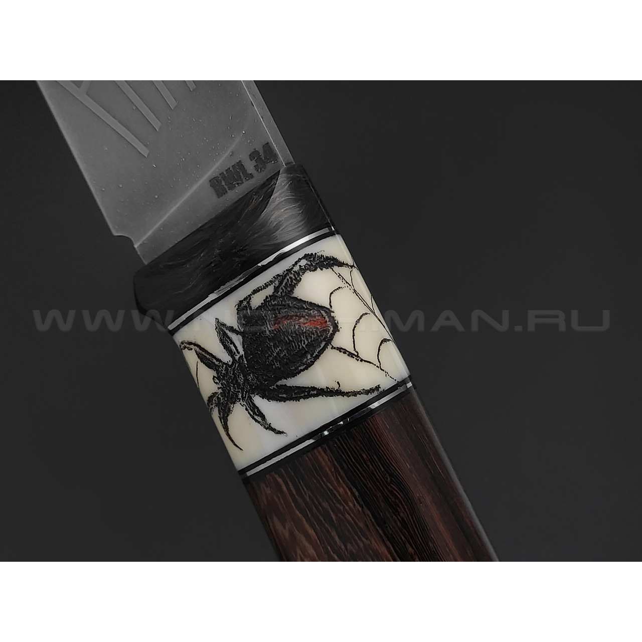 Дмитрий Болбат нож из стали RWL-34, рукоять Якаранда, бивень моржа со скримшоу, карбон, пины