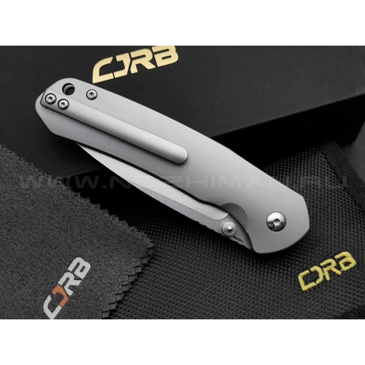 Нож CJRB Pyrite J1925T-GCF сталь CPM S90V, рукоять Titanium TC4, Carbon fiber gold flake