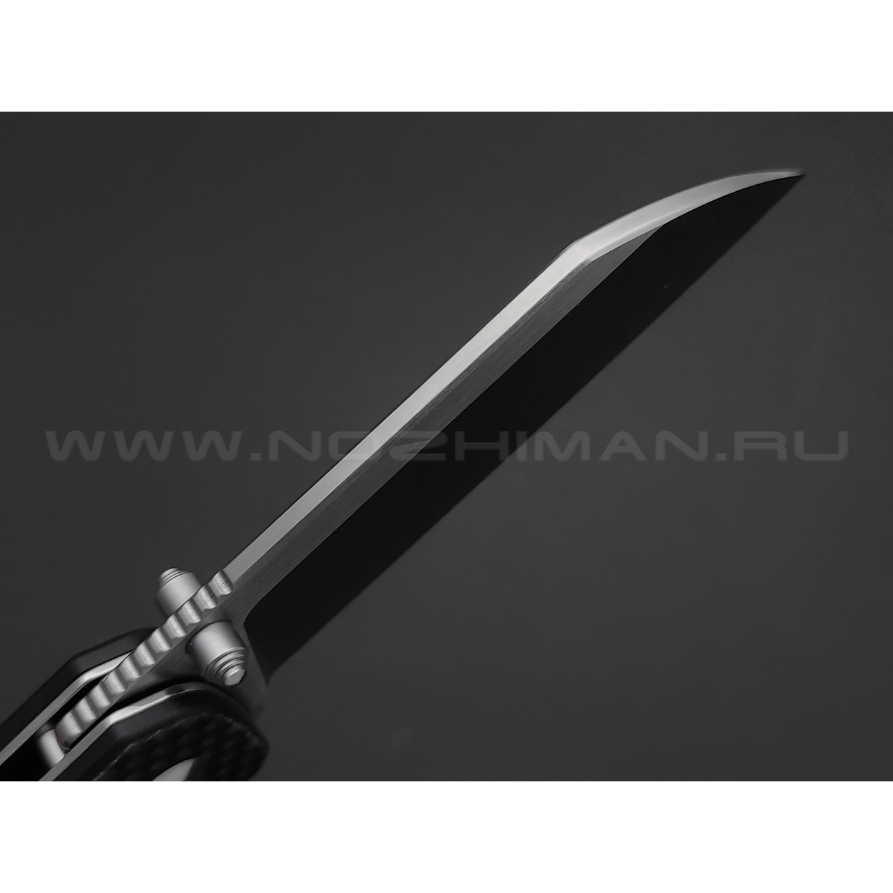Нож QSP Penguin QS130-E сталь D2 satin, рукоять Carbon fiber