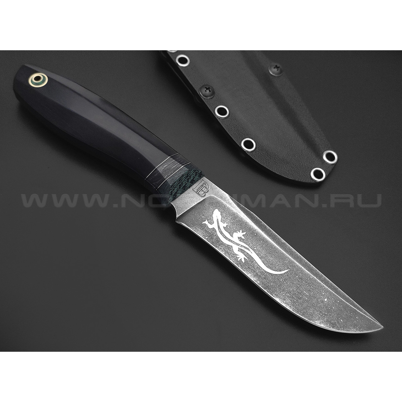 Дмитрий Болбат нож из стали CPR травление, рукоять Черный эбен, carbon fiber, silver twill green, пин с малахитом