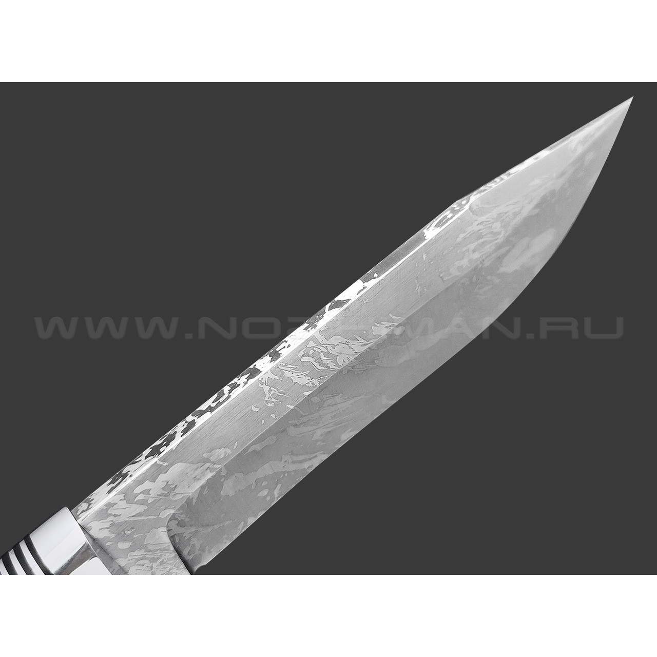 Фурсач А. А. нож Волк-2 сталь PGK травление, рукоять Стаб. карельская береза синяя