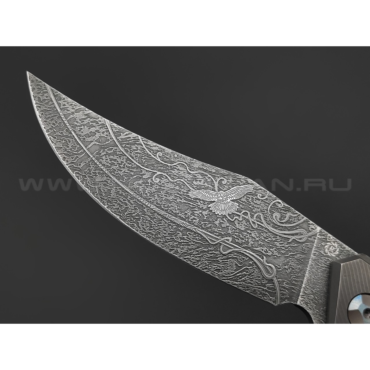 Neyris Knives складной нож Toa сталь CPM 3V, рукоять Titanium, moonglow, травление Николая Ежелева
