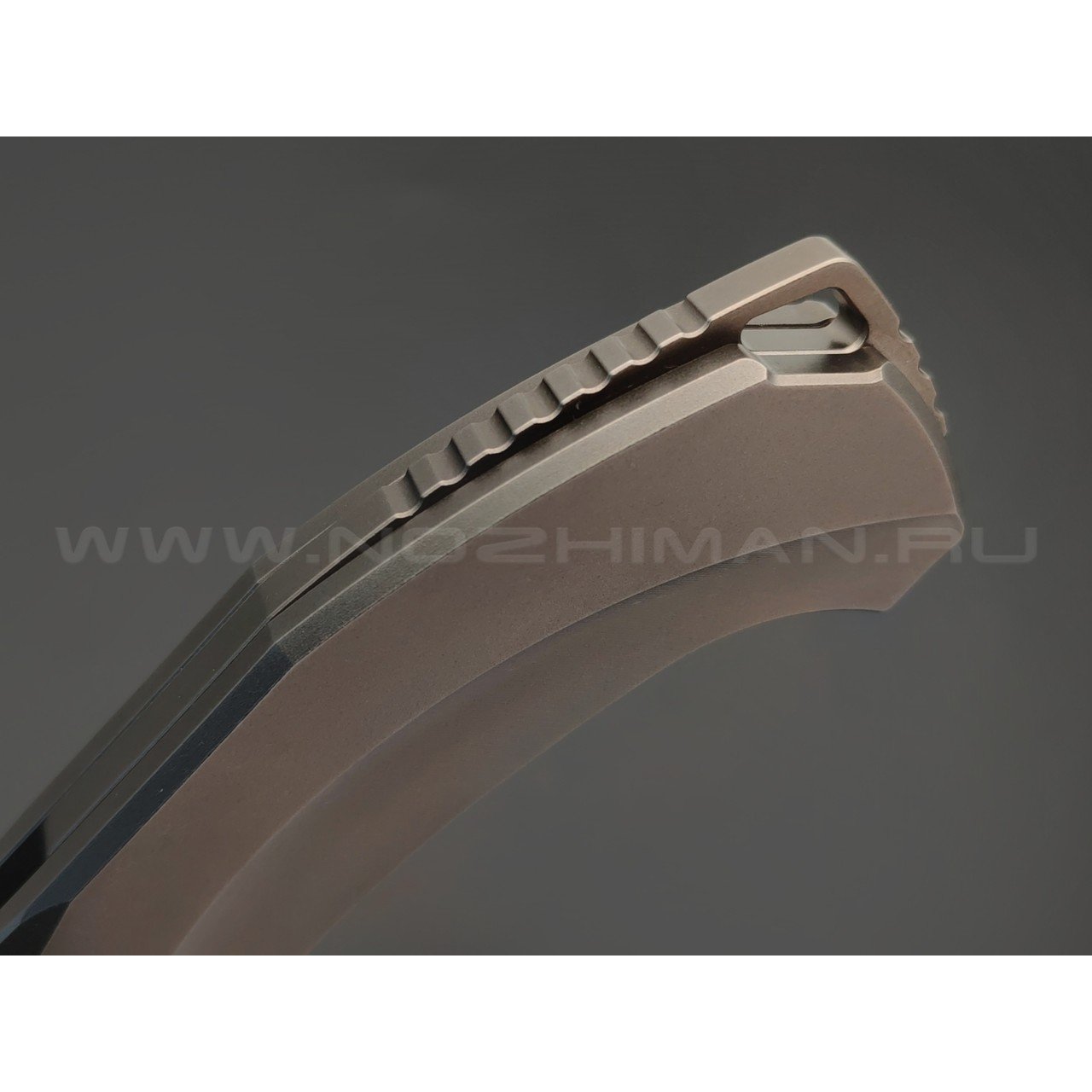 TuoTown складной нож Bicornis сталь M390 satin, рукоять Titanium TC4 Grey
