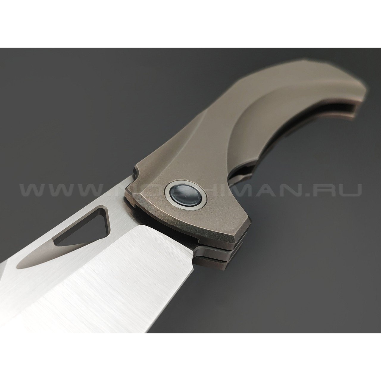 TuoTown складной нож Bicornis сталь M390 satin, рукоять Titanium TC4 Grey