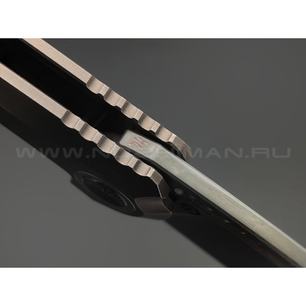 TuoTown складной нож Stinger Limited Edition TSG-VGS сталь Damascus, рукоять Titanium TC4 Grey