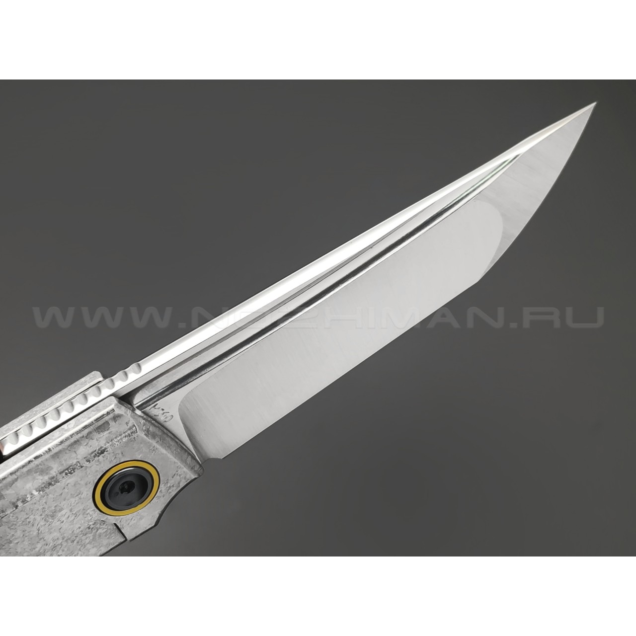 TuoTown складной нож Common сталь M390, рукоять Titanium Crystal Grey