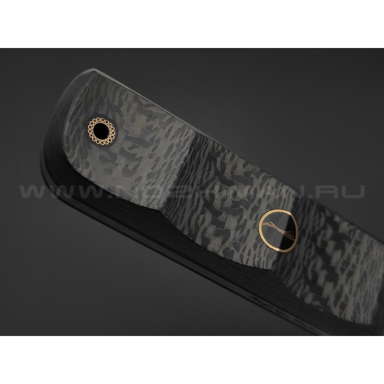 Волчий Век нож НДК 17 Custom Koi сталь Niolox WA, рукоять Carbon fiber, мозаичные пины